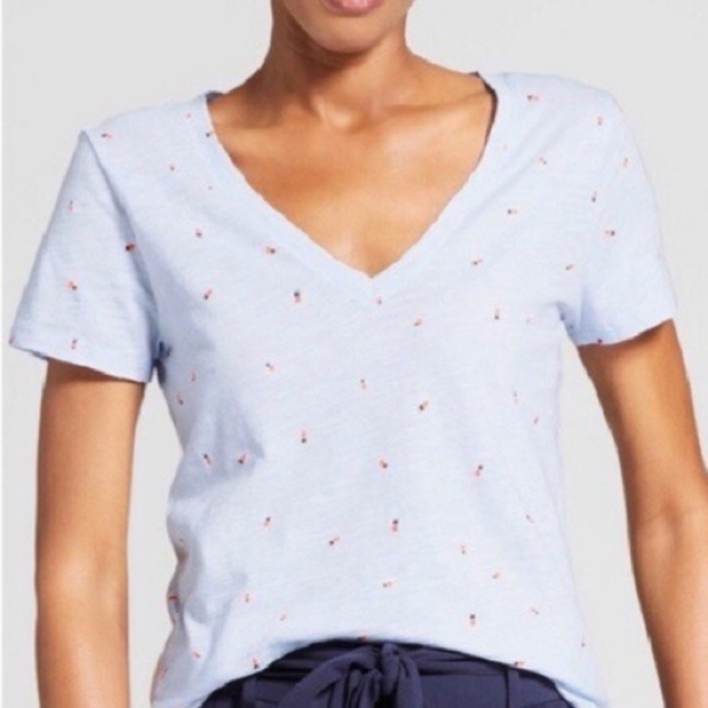 A New Day Ladybug V Neck T Shirt sz L